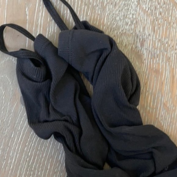 Bombshell Sportswear Lets Get Physical Legwarmers S - Picture 5 of 5